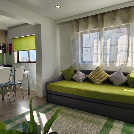Ria Center Apartment - Left Faro Luaran gambar