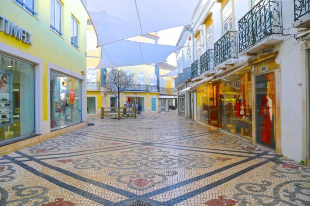 Ria Center Apartment - Left Faro Luaran gambar