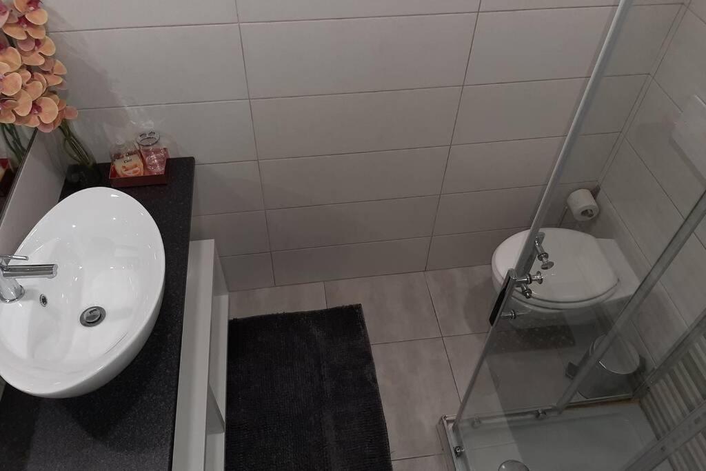 Ria Center Apartment - Left Faro Luaran gambar